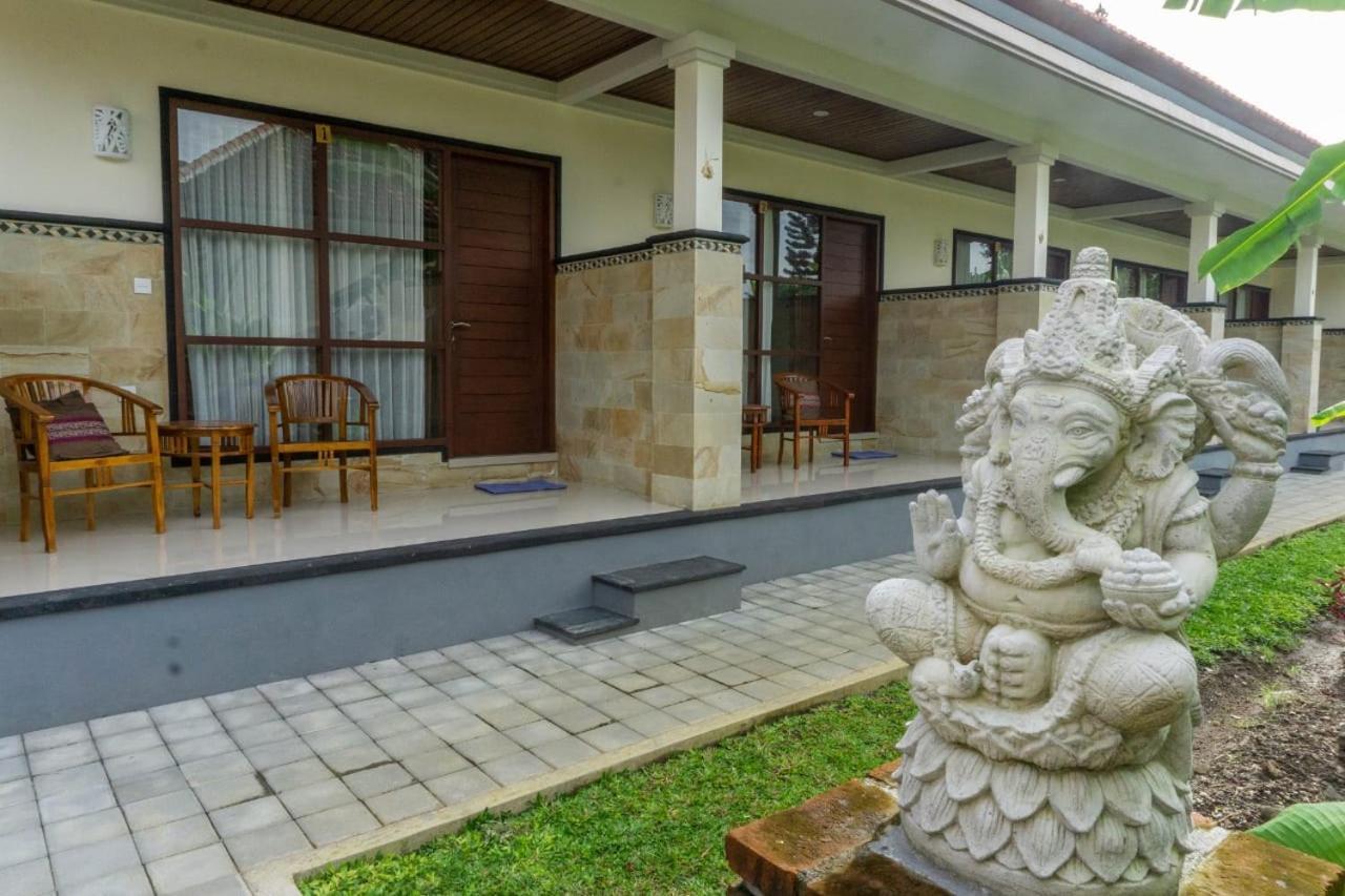 Kubu Doble Apartment Sanur  Exterior photo